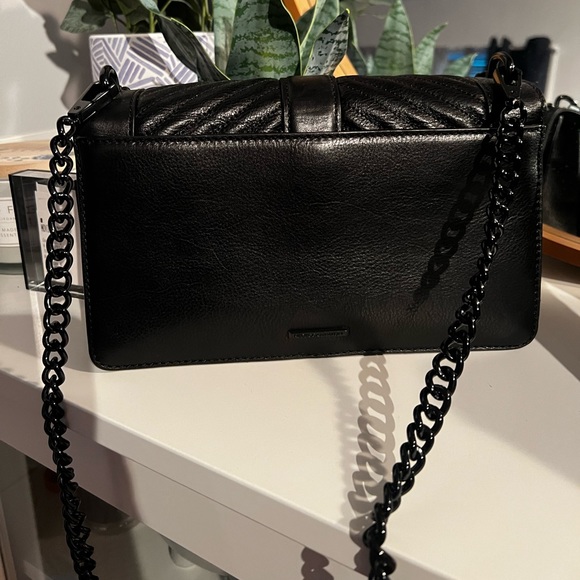 Rebecca Minkoff Chevron Quilted crossbody - Picture 8 of 15